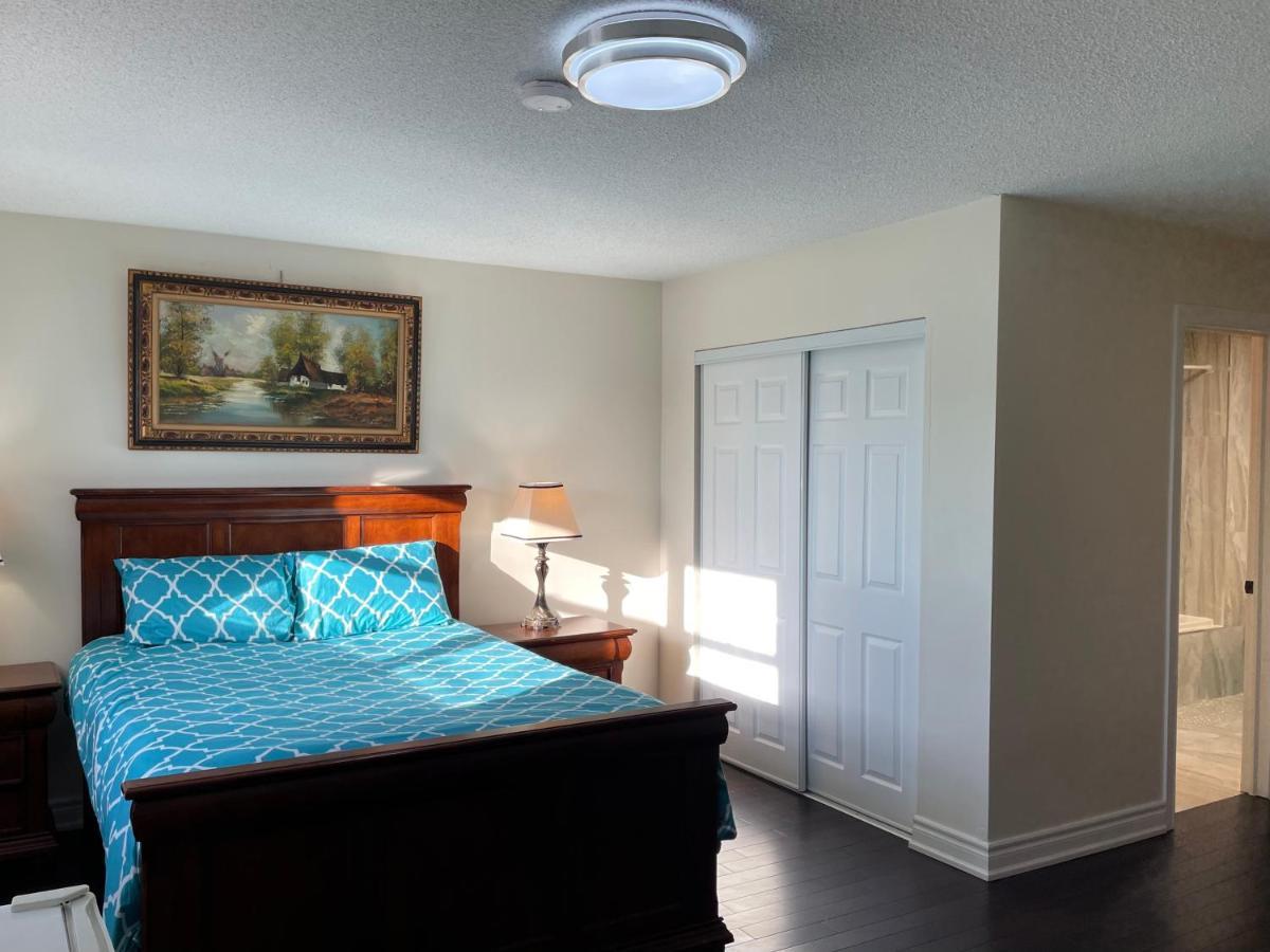 77 Nice And Warm Series Rooms Торонто Экстерьер фото