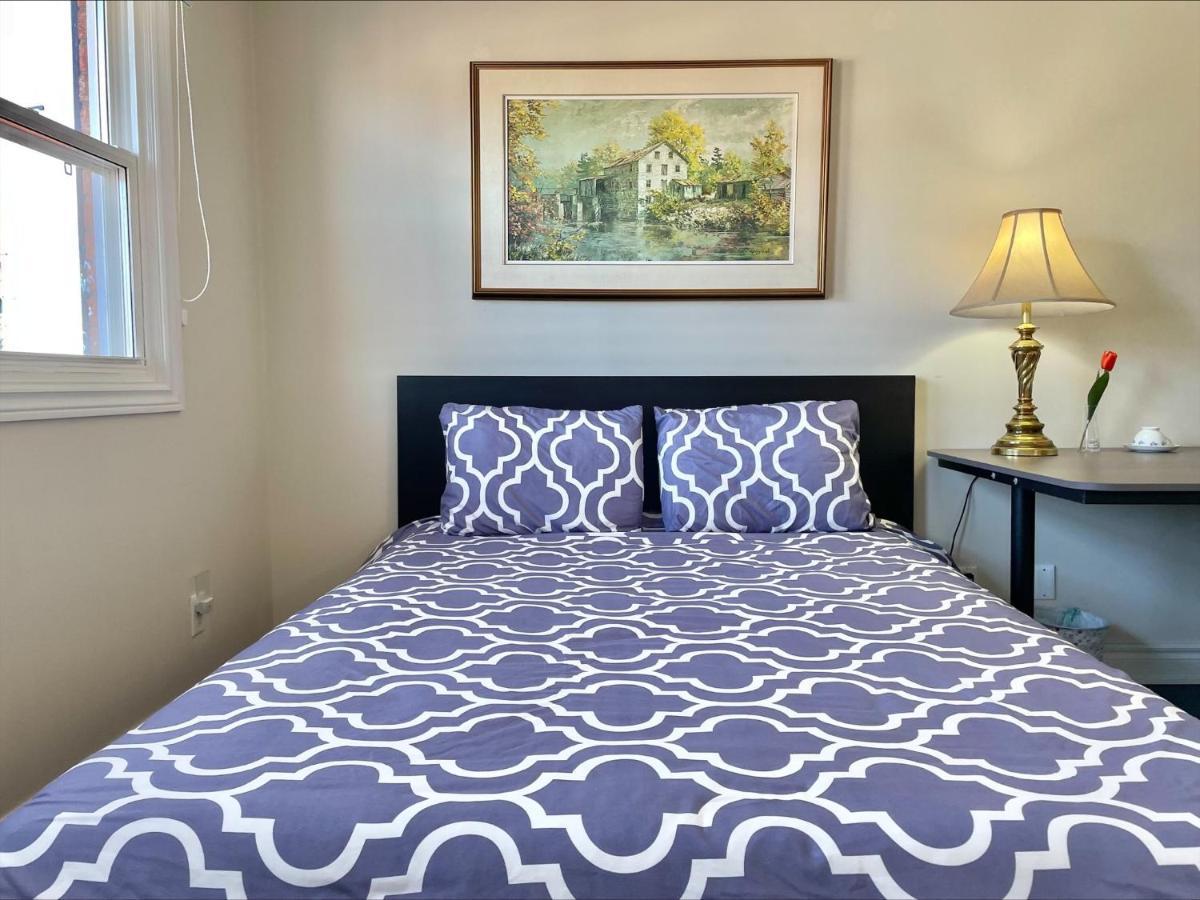 77 Nice And Warm Series Rooms Торонто Экстерьер фото
